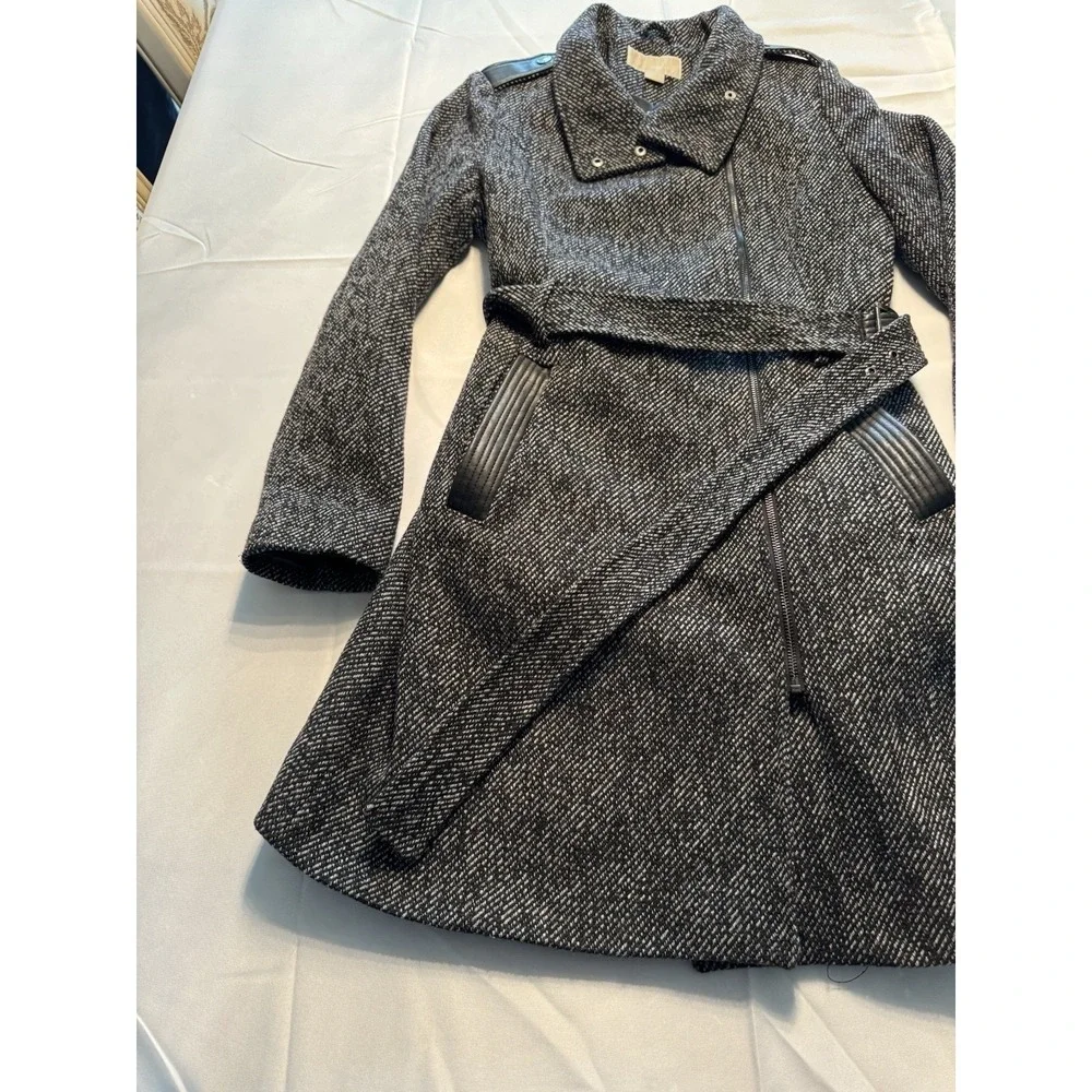 Michael Kors Wool Blend Womens Trench Coat. Jacket. Long Sleeve Black Sz M